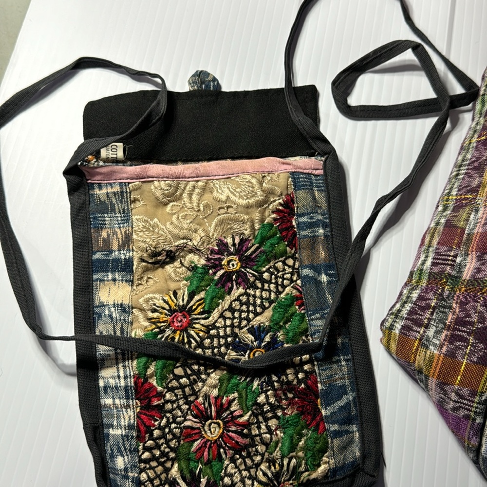 Tote - Picture 8 of 9